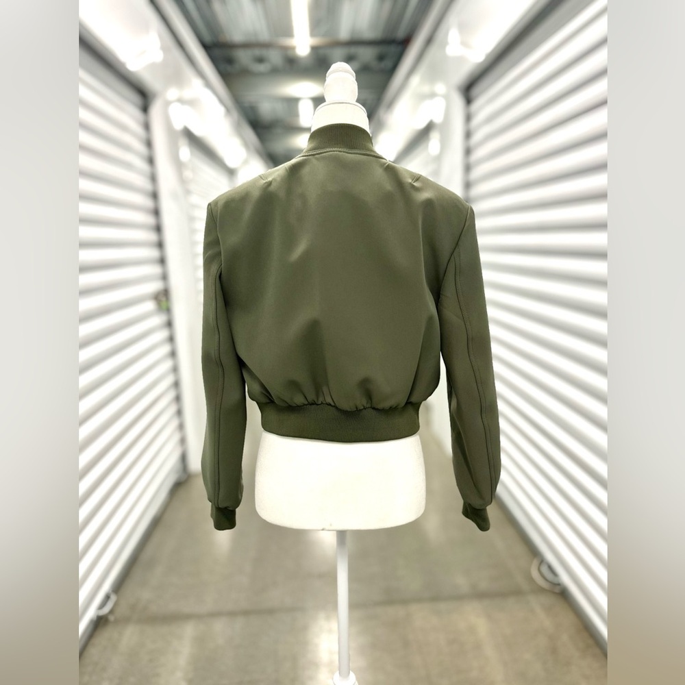 NWT - Mango - Bomber jacket with shoulder pads - Picture 11 of 12